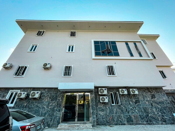 Front of property - Residency Hotel Lekki Phase 1 (Lekki)