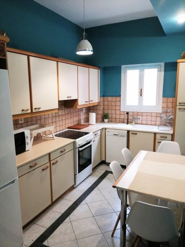 Apartment - Magnificent Apartment Under the Acropolis (Athens)