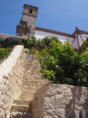 Garden - Casa Farrapos (Porto)