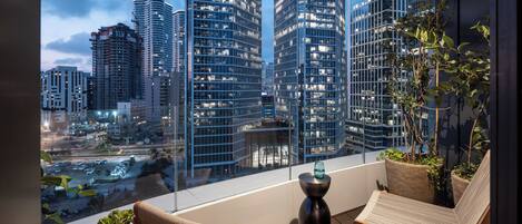 Suite with Kitchenette and Balcony | Terrasse/Patio