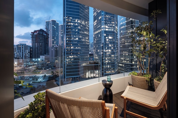 Suite with Kitchenette and Balcony | Terraço/pátio