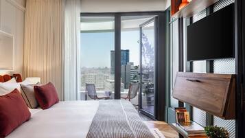 Klassieke kamer, balkon | Luxe beddengoed, bedden met traagschuimmatras, een minibar