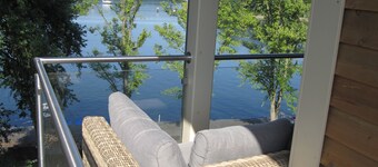 Luxury apartment lake view 180sqm on the Berlin lake - sauna - 4 bathrooms - canoes free