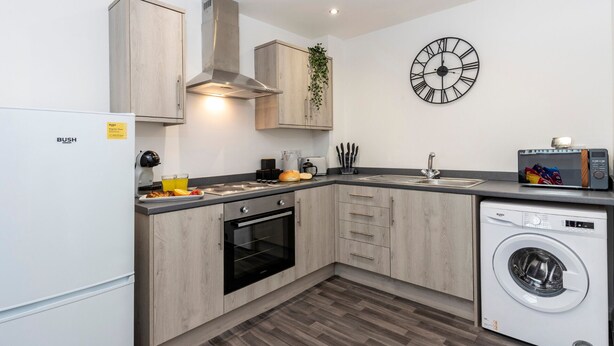 Private kitchen - 12 Quincy House - 1 Bedroom Apartment (Darlington)