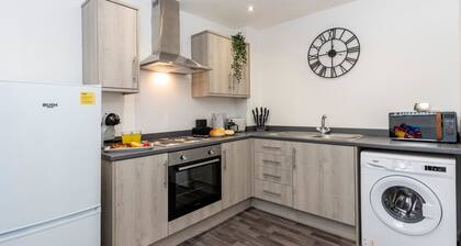 12 Quincy House - 1 Bedroom Apartment