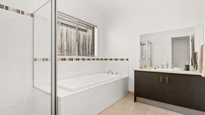 Badewanne, Haartrockner