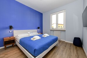 1 chambre, fer et planche Ă repasser, Wi-Fi gratuit, draps fournis