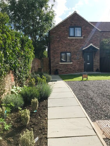 Styfel Cottage Stillington perfect village location with off-street parking ❤️ ❤️