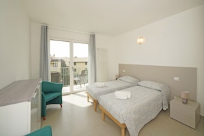 Apartamento superior | 2 dormitorios, caja fuerte, sistema de insonorización y wifi gratis