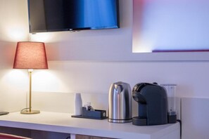 Deluxe Double or Twin Room | Minibar, desk, free WiFi - MAGENTA COLLECTION ARGENTINA (Rome)