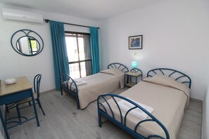 2 soverom, strykejern/-brett, reiseseng for barn og wi-fi (inkludert)