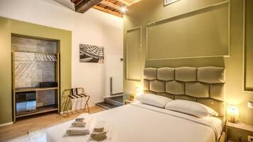 Minibar, in-room safe, soundproofing, free WiFi