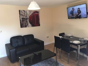 Living area - North Crescent (Leeds)