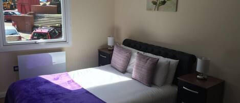 2 bedrooms, iron/ironing board, free WiFi