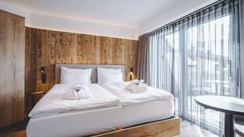 Deluxe-Suite, 4 Schlafzimmer, Sauna | Zimmersafe, Schreibtisch, Bügeleisen/Bügelbrett, Babybetten