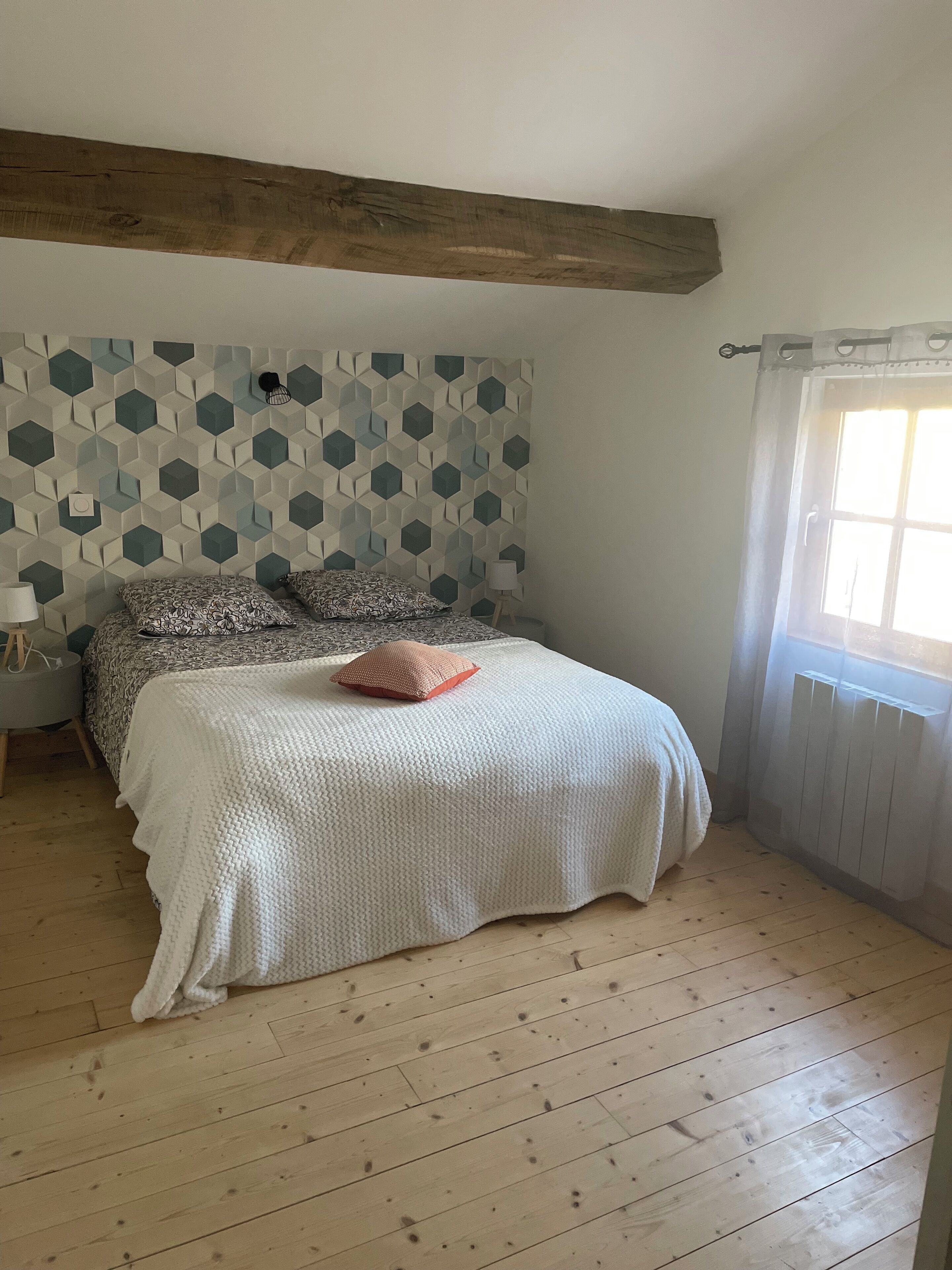 2 chambres, fer et planche à repasser, lit parapluie, Wi-Fi gratuit