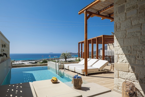 Deluxe Villa, 3 Bedrooms, Private Pool, Sea View | In-room safe, individually decorated, individually furnished