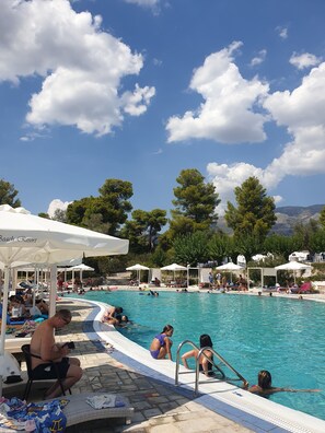 2 outdoor pools - O Paradise Beach Resort & Spa (Eretria)