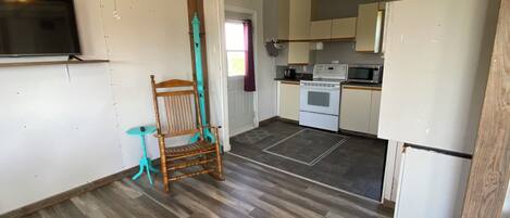 Microwave, oven, paper towels