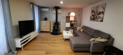 Quiet house with terrace, air-conditioned