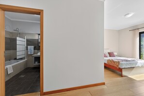 Room - Villa Bella - Mountain views & Outdoor living (Machico)