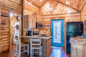 冰箱、微波炉、烤箱、炉灶