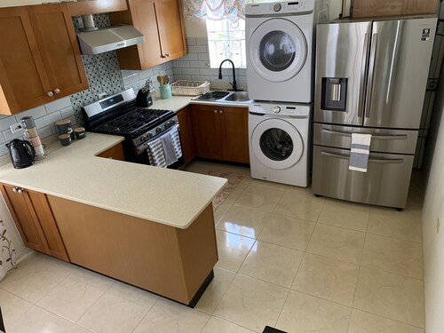 Island Cozy in Gated Community Phoenix Park, Portmore
