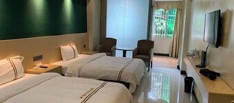 Xinfuhua Business Hotel