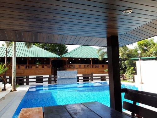 Dwell Family Resort Tagaytay 