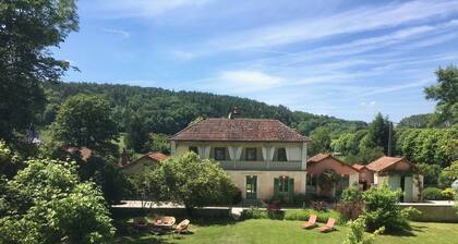 VILLA DES PROMENADES, 5* atypical in a National Forest Park, European Ecolabel