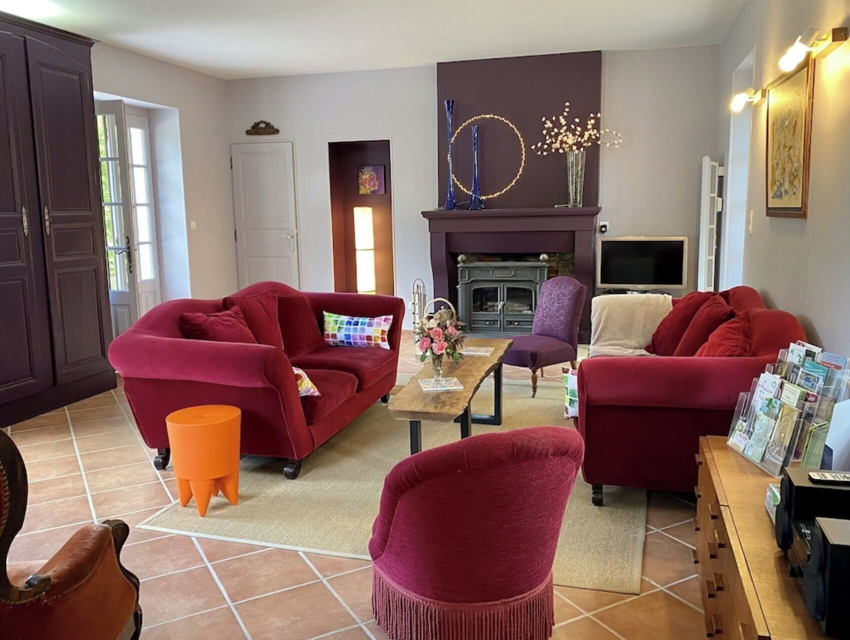 TV, fireplace, DVD player, table tennis