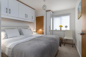 2 Schlafzimmer, Bügeleisen/Bügelbrett, WLAN, Bettwäsche