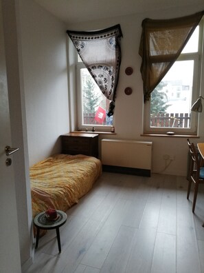 2 bedrooms, WiFi - Old apartment in top location (Leipzig)
