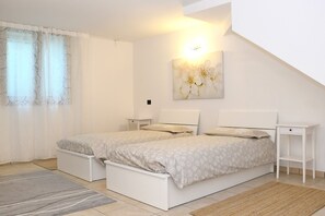 3 chambres, fer et planche à repasser, Wi-Fi, literie fournie