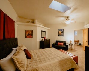 5 bedrooms, desk, iron/ironing board, free WiFi - Hacienda Del Avion (Bisbee)