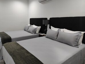 Free WiFi, bed sheets - HOTEL MANADIA (Tequila)