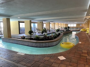 Piscina interna, piscina aquecida