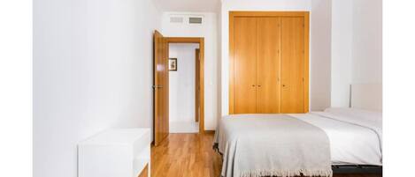 3 chambres, bureau, lit parapluie, Wi-Fi