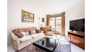 TV - Spectacular apartment in the center of Granada (Granada)