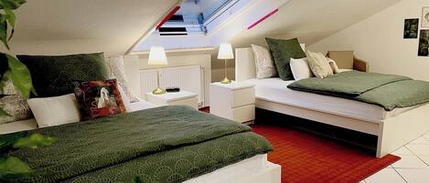 1 bedroom, iron/ironing board, travel cot, free WiFi