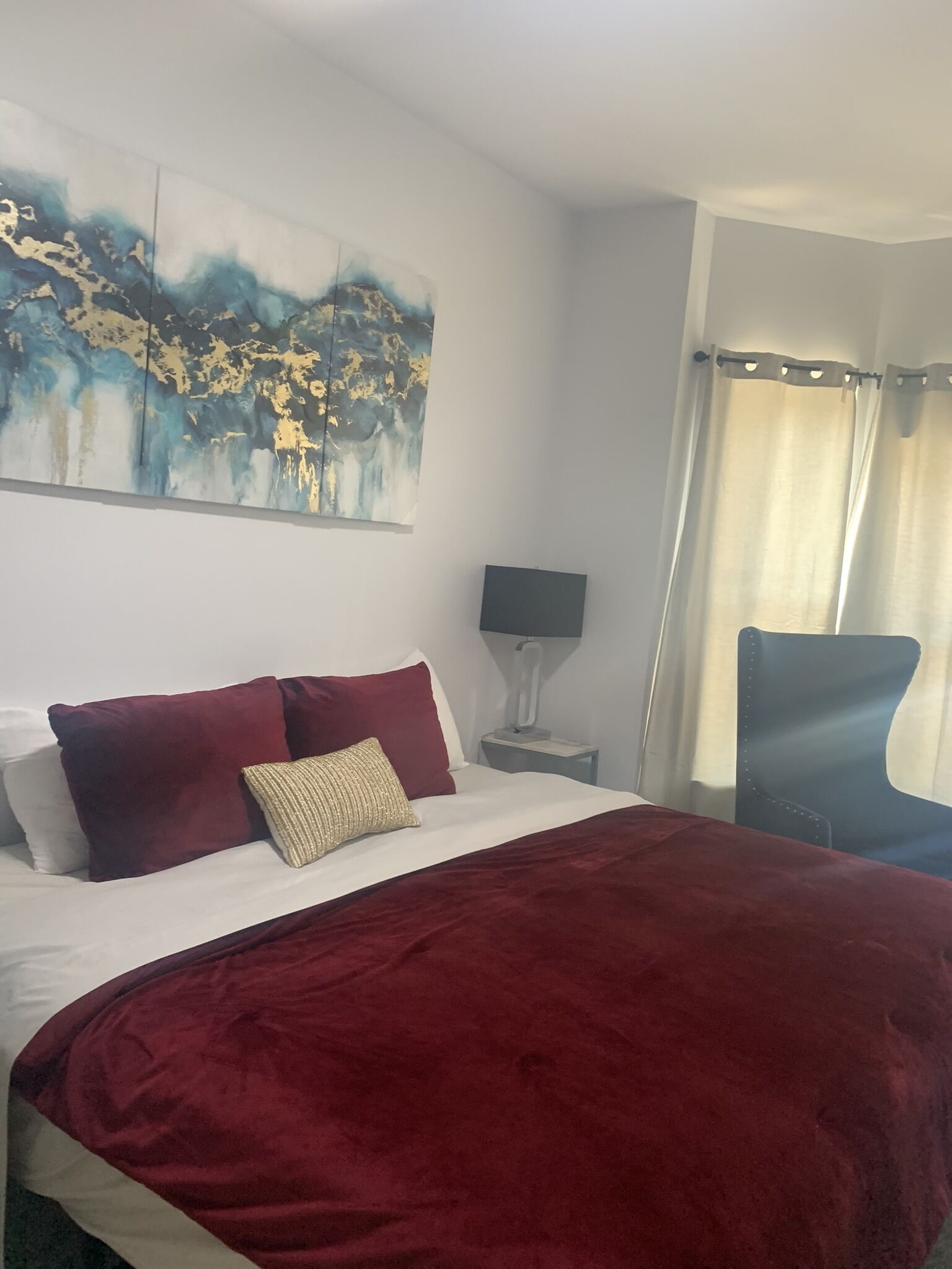 Large cozy, classic-3 min from RPI