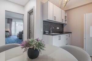 奢华复式房 | 私人厨房 | 意式浓缩咖啡机、茶具/咖啡用具、清洁用品