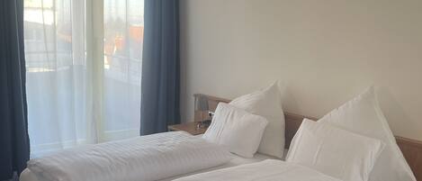 Minibar, individually furnished, desk, free WiFi