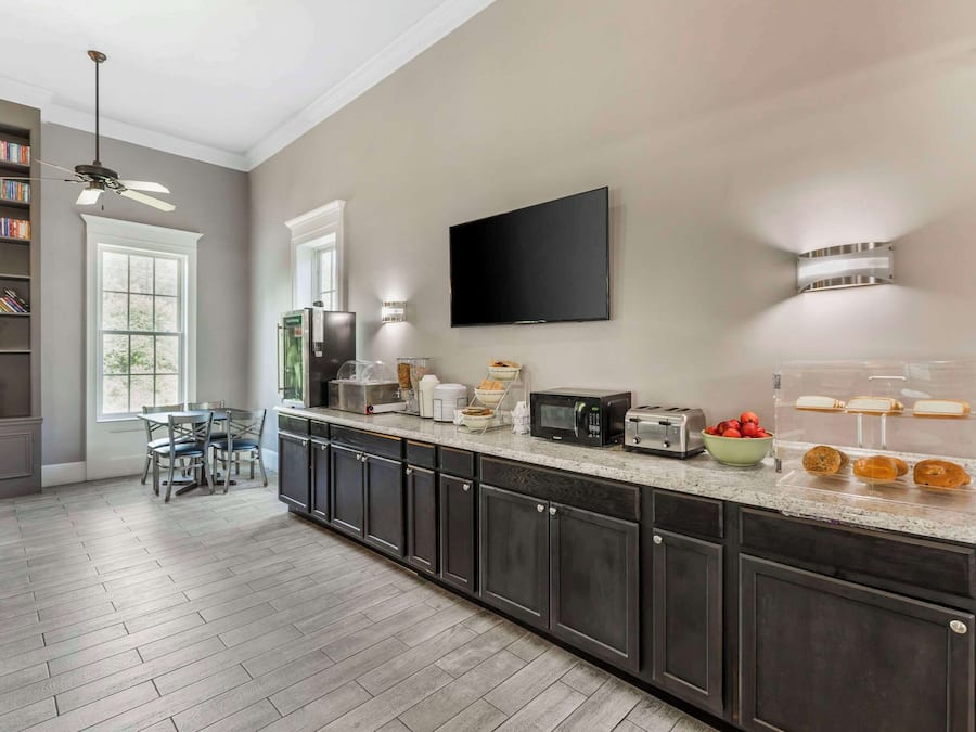 Free daily full breakfast