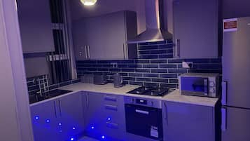 Apartment | Private kitchen | Fridge, microwave, oven, stovetop