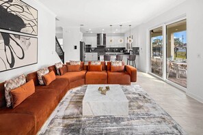 Exterior - Hi330sd: 5 Bed, Under The Sea, Karaoke (Melbourne Beach)