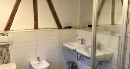 Große Ferienwohnung für 9- 13 Personen Nahe Gotha/erfurt und Weimar