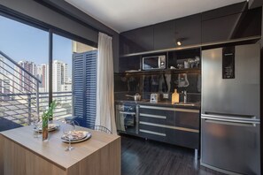 شقة حصرية | مطبخ خاص | ماكينة لصنع الإسبريسو، مستلزمات طهي/أطباق/أوعية