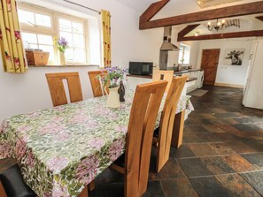 Dining - Rainbow Cottage (Kirkby Stephen)