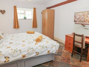 3 makuuhuonetta, yksilöllisesti sisustettu, yksilöllisesti kalustettu